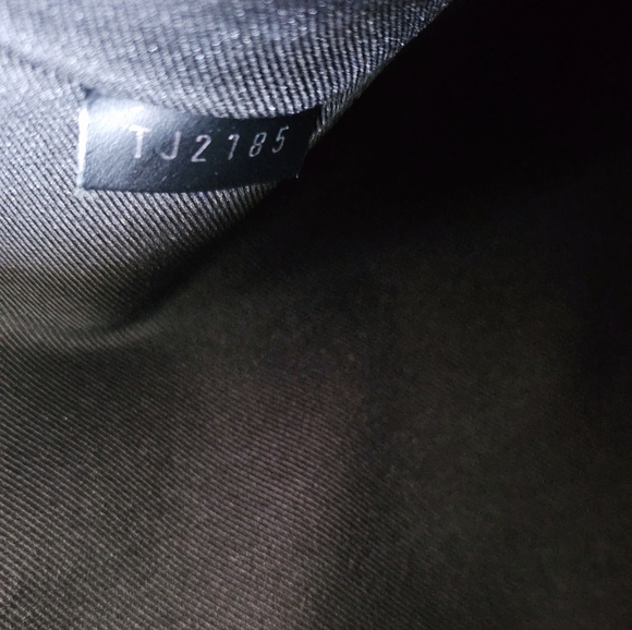 Louis Vuitton Damier Graphite Poche Documents Portfolio Case - Picture 15 of 15